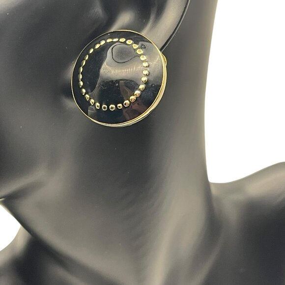 **Large Vintage Black and Gold Clip On Earrings - Picture 4 of 12